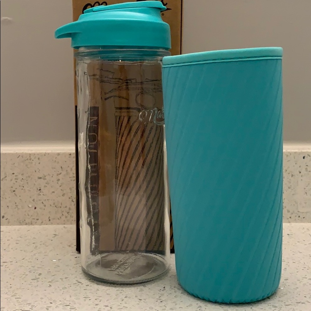 Mason jar water bottle